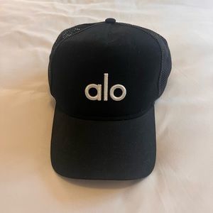 Alo Trucker Hat - Black